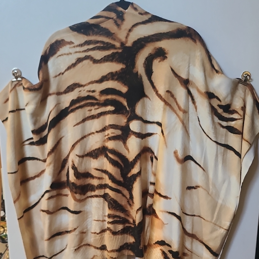 Chico's Animal Print Ruana - Picture 4 of 5